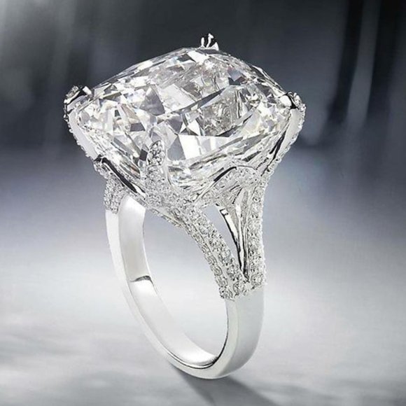 Jewelry - Crystal Clear Super Large Radiant Cut Zircon Silver Plated Wedding Ring, L158
